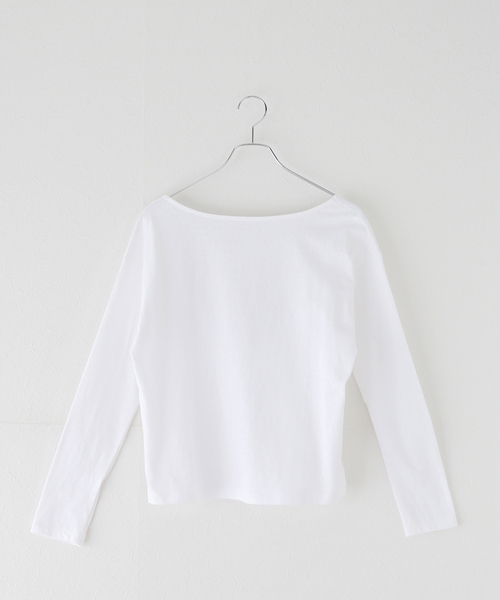 La TOTALITE(ラトータリテ)の「【onit/オニット】ラフィー天竺バックオープンロングスリーブTシャツ(Tシャツ/カットソー・レディース・ホワイト/ブラック・2)」の1枚目の写真