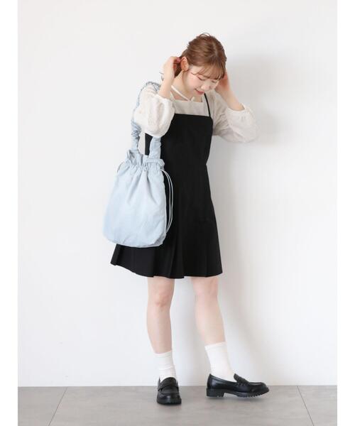 ehka sopo(エヘカソポ)の「くしゅくしゅギャザートートバッグ(ハンドバッグ・レディース・サックスブルー/グリーン/キナリ・F)」の8枚目の写真