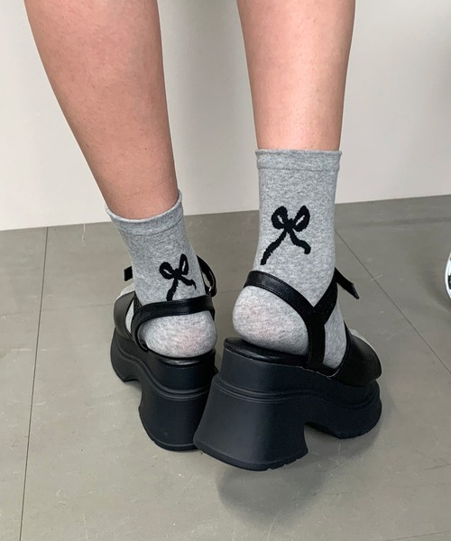 non-hedge(ノンヘッジ)の「バックリボンモチーフソックス(ソックス/靴下・レディース・ブラック/ホワイト/グレー・FREE)」の7枚目の写真