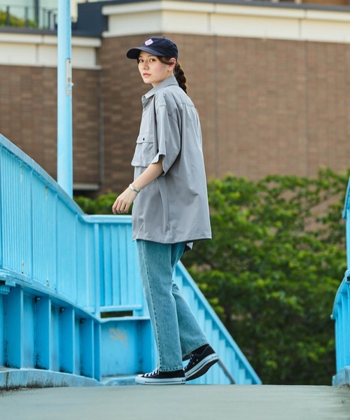 THE CRAFT CREW PRODUCTS（ザクラフトクループロダクツ）の「テックファブリック ドローコード ビッグシルエット 半袖サファリシャツ / 接触冷感・吸水速乾【THE CRAFT CREW PRODUCTS】（シャツ/ブラウス・メンズ・チャコール/ネイビー/モカ/グレー系/ネイビー系/グレー/ブラック・M/S/L）」の18枚目の写真