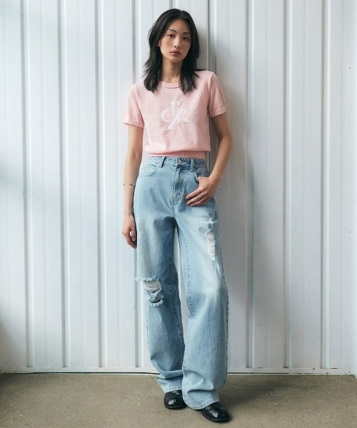 CITYBREEZE(シティブリーズ)の「BUCKLE SYMBOL LOGO SHORT SLEEVE KNIT(Tシャツ/カットソー・レディース・アイボリー/ブラック/クリーム/ネイビー/ピンク・FREE)」の14枚目の写真