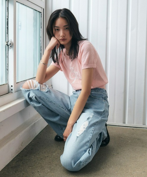 CITYBREEZE(シティブリーズ)の「BUCKLE SYMBOL LOGO SHORT SLEEVE KNIT(Tシャツ/カットソー・レディース・アイボリー/ブラック/クリーム/ネイビー/ピンク・FREE)」の13枚目の写真