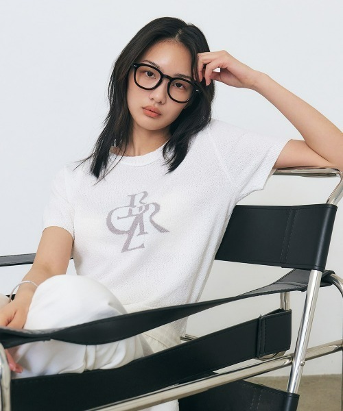 CITYBREEZE(シティブリーズ)の「BUCKLE SYMBOL LOGO SHORT SLEEVE KNIT(Tシャツ/カットソー・レディース・アイボリー/ブラック/クリーム/ネイビー/ピンク・FREE)」の7枚目の写真