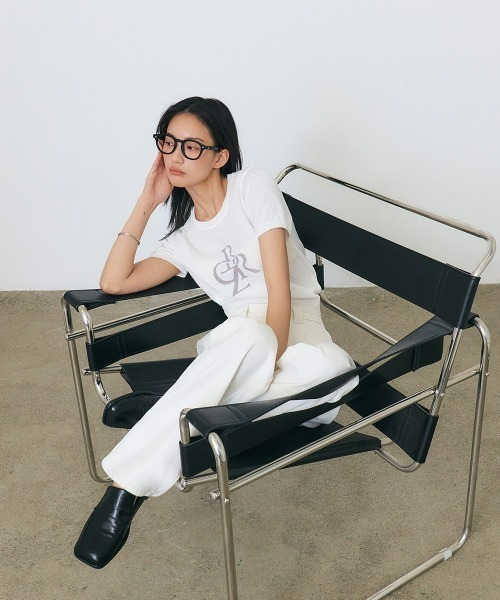 CITYBREEZE(シティブリーズ)の「BUCKLE SYMBOL LOGO SHORT SLEEVE KNIT(Tシャツ/カットソー・レディース・アイボリー/ブラック/クリーム/ネイビー/ピンク・FREE)」の8枚目の写真