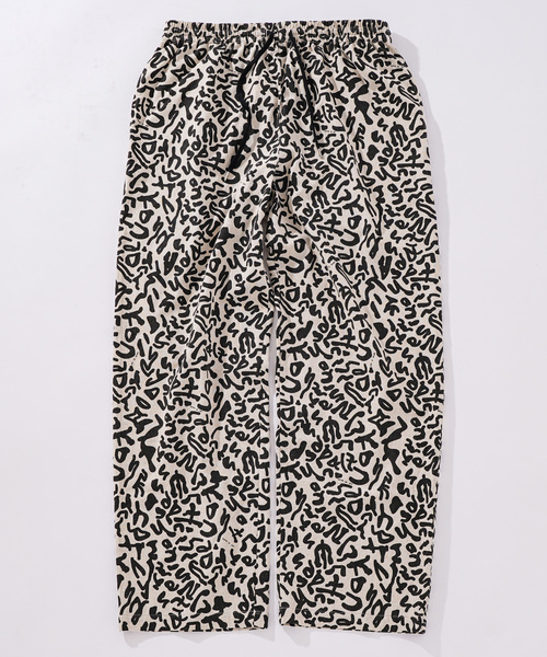 417 EDIFICE(フォーワンセブンエディフィス)の「”アメーバカモ ”イージーパンツ(その他パンツ・メンズ・ホワイト/ブラック/レッド・MEDIUM/LARGE)」の2枚目の写真