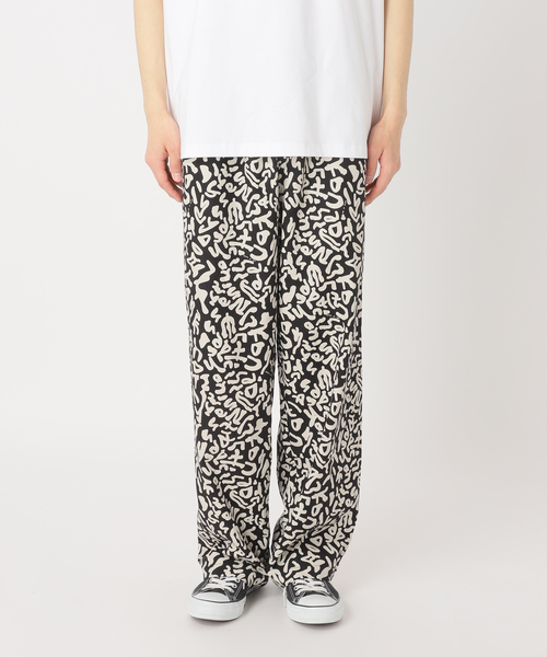 417 EDIFICE(フォーワンセブンエディフィス)の「”アメーバカモ ”イージーパンツ(その他パンツ・メンズ・ホワイト/ブラック/レッド・MEDIUM/LARGE)」の4枚目の写真