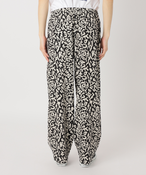 417 EDIFICE(フォーワンセブンエディフィス)の「”アメーバカモ ”イージーパンツ(その他パンツ・メンズ・ホワイト/ブラック/レッド・MEDIUM/LARGE)」の7枚目の写真