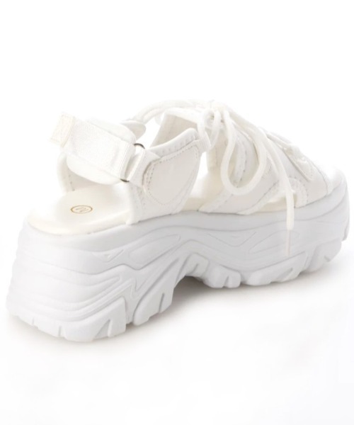 R&E(アールアンドイー)の「【R&E】レースアップスニーカーソールサンダル(サンダル・レディース・ベージュ/ブラック/アイボリー・S/M/L/LL)」の7枚目の写真