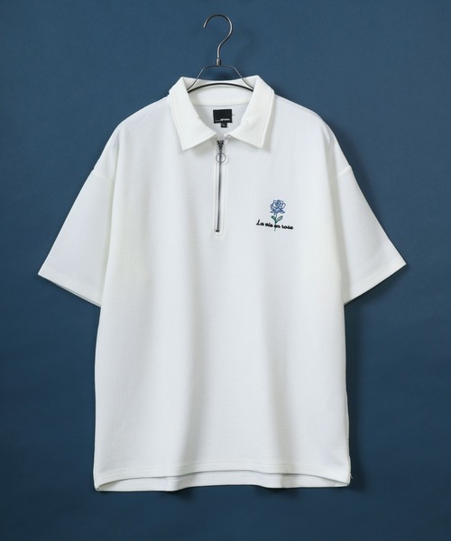 ANPAS(アンパス)の「Floating Jacquard Rose Embroidery Half Zip Plo Shirt/膨れジャガード 薔薇刺繍 ハーフジップ ポロシャツ ワンポイント刺繍 メンズ レディース(ポロシャツ・メンズ・ホワイト/チャコール/ブラック・M/L)」の3枚目の写真