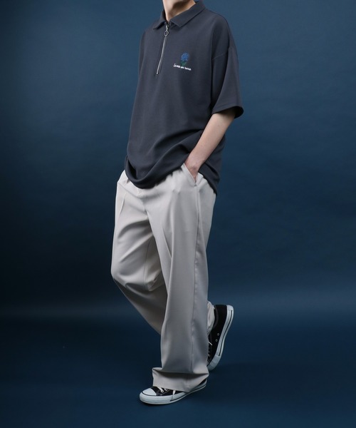 ANPAS(アンパス)の「Floating Jacquard Rose Embroidery Half Zip Plo Shirt/膨れジャガード 薔薇刺繍 ハーフジップ ポロシャツ ワンポイント刺繍 メンズ レディース(ポロシャツ・メンズ・ホワイト/チャコール/ブラック・M/L)」の11枚目の写真
