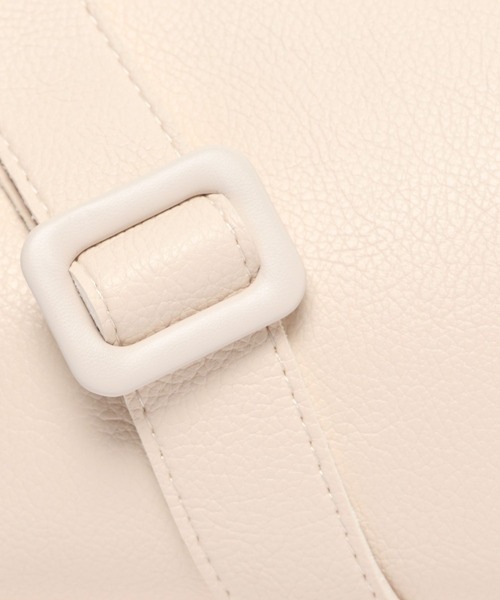 Andemiu（アンデミュウ）の「スクエアショルダーBAG132406（ショルダーバッグ・レディース・アイボリー/ブラック・FREE）」の11枚目の写真