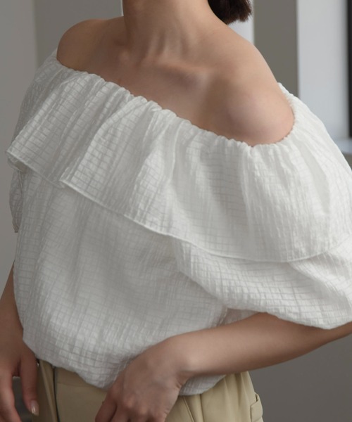 Amiur（エミレ）の「plaid pattern frill volume tops / プレイドパターンフリルボリュームトップス（シャツ/ブラウス・レディース・ホワイト/クリーム・FREE）」の7枚目の写真