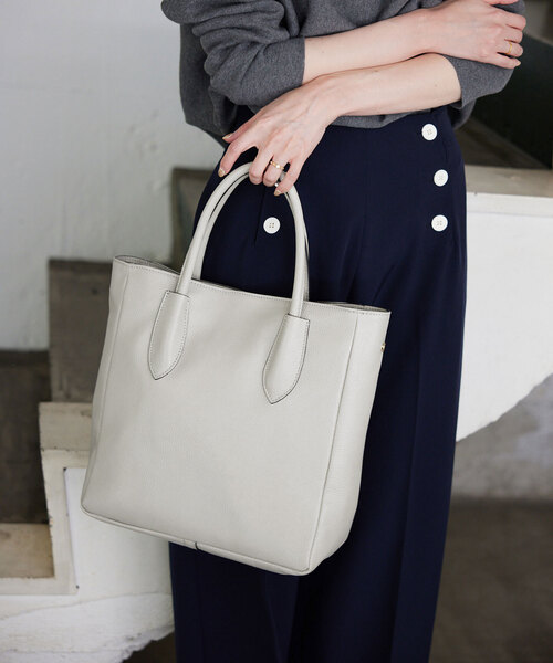 MARCO BIANCHINI（マルコビアンチーニ）の「MARCO BIANCHINI/マルコ・ビアンキーニ SLOBE別注 ショルダートート 21804（トートバッグ・レディース・キャメル/ブラック/ライトグレー・FREE）」の12枚目の写真