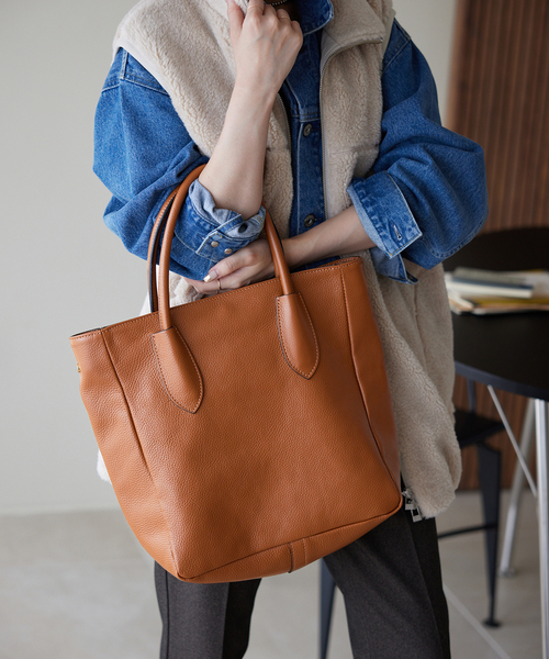 MARCO BIANCHINI（マルコビアンチーニ）の「MARCO BIANCHINI/マルコ・ビアンキーニ SLOBE別注 ショルダートート 21804（トートバッグ・レディース・キャメル/ブラック/ライトグレー・FREE）」の22枚目の写真