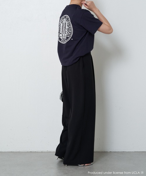 COLLAGE GALLARDAGALANTE（コラージュガリャルダガランテ）の「UCLA/カレッジ半袖ロゴTシャツ（Tシャツ/カットソー・レディース・ホワイト/ネイビー・FREE）」の17枚目の写真