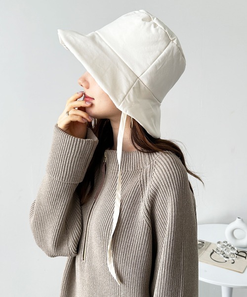 GeeRA（ジーラ）の「ダウン調バケットハット（ハット・レディース・アイボリー/ブラック・FREE）」の3枚目の写真