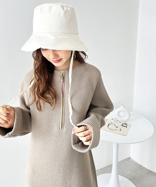 GeeRA（ジーラ）の「ダウン調バケットハット（ハット・レディース・アイボリー/ブラック・FREE）」の4枚目の写真