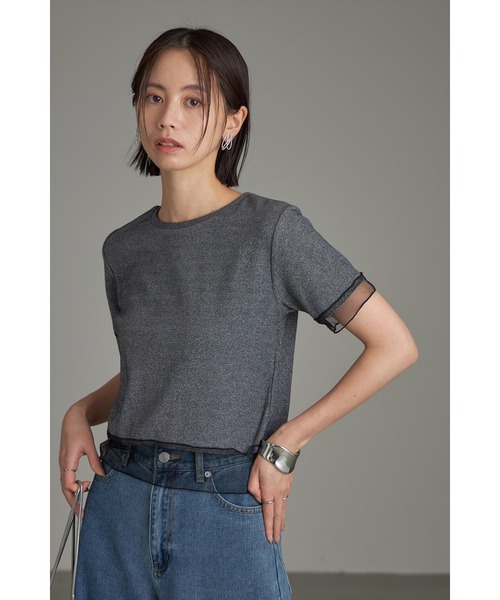 &. NOSTALGIA(アンドドットノスタルジア)の「シアー切替ラメコンパクトTシャツ(Tシャツ/カットソー・レディース・ブラック/グレー・M)」の2枚目の写真