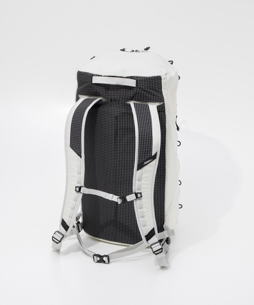 Matador(マタドール)の「MATADOR SEG45 Travel Pack マタドール セグ45 ダッフルパック(バックパック/リュック・メンズ・ブラック/ホワイト系1・FREE)」の20枚目の写真