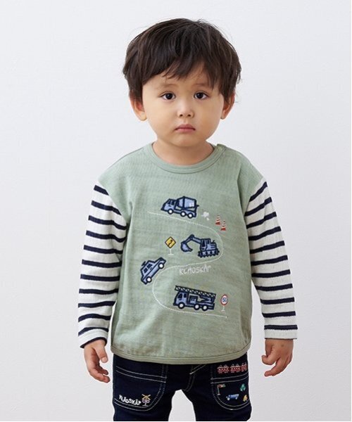 kladskap（クレードスコープ）の「車刺しゅう接結長袖Tシャツ（Tシャツ/カットソー・キッズ・ライトカーキ/レンガ・80ｃｍ/90cm/100cm/110cm/120cm/130cm）」の2枚目の写真