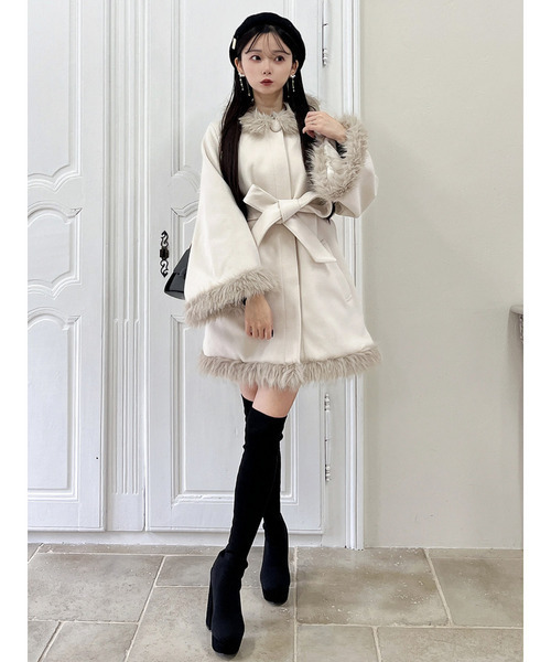 MIIA（ミーア）の「ノーカラーフレアスリーブコート（その他アウター・レディース・ブラック/オフホワイト/ベージュ・FREE）」の7枚目の写真