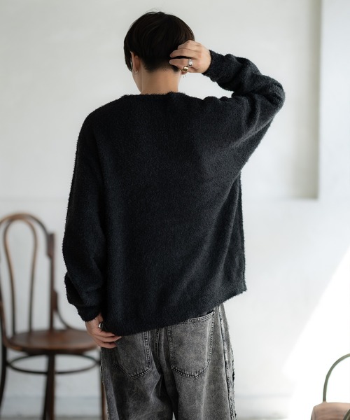 improves(インプローブス)の「無地&ボーダー柄 フェザーヤーン クルーネック ニット(ニット/セーター・メンズ・グレー/ブラック/ブラック×レッド/ベージュ/ブラック×グレー/ホワイト/ブラック×ホワイト・MEDIUM/LARGE)」の12枚目の写真