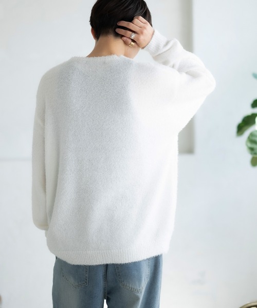 improves(インプローブス)の「無地&ボーダー柄 フェザーヤーン クルーネック ニット(ニット/セーター・メンズ・グレー/ブラック/ブラック×レッド/ベージュ/ブラック×グレー/ホワイト/ブラック×ホワイト・MEDIUM/LARGE)」の9枚目の写真