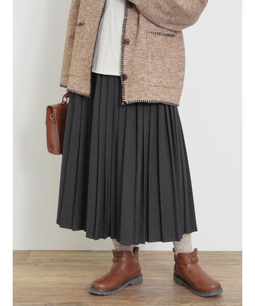 Samansa Mos2（サマンサ モスモス）の「【帯電防止】TR無地プリーツスカート（スカート・レディース・チャコールグレー/ベージュ/グリーン・F）」の4枚目の写真
