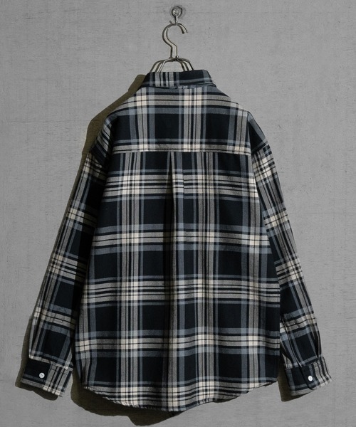 JOHN'S CLOSET(ジョンズクローゼット)の「【q】ヘビーネルチェックシャツ(シャツ/ブラウス・メンズ・グリーン系/オレンジ系/ブラック系/ブルー系/イエロー系・MEDIUM/LARGE/X-LARGE)」の6枚目の写真