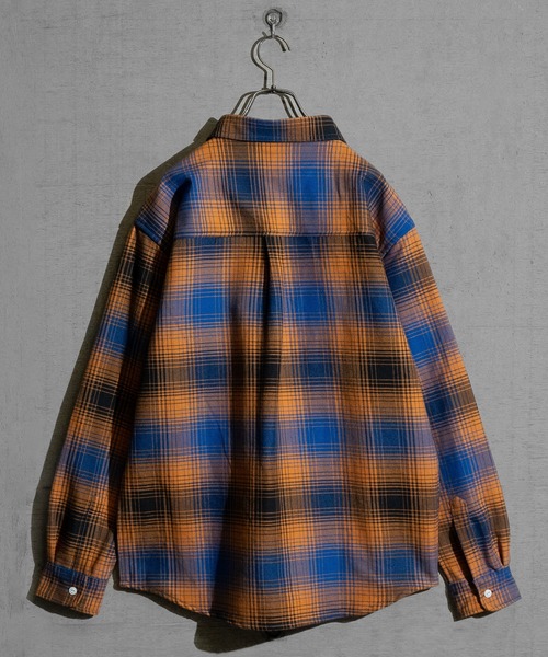 JOHN'S CLOSET(ジョンズクローゼット)の「【q】ヘビーネルチェックシャツ(シャツ/ブラウス・メンズ・グリーン系/オレンジ系/ブラック系/ブルー系/イエロー系・MEDIUM/LARGE/X-LARGE)」の10枚目の写真