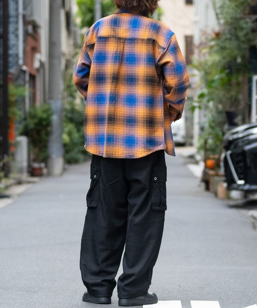 JOHN'S CLOSET(ジョンズクローゼット)の「【q】ヘビーネルチェックシャツ(シャツ/ブラウス・メンズ・グリーン系/オレンジ系/ブラック系/ブルー系/イエロー系・MEDIUM/LARGE/X-LARGE)」の16枚目の写真