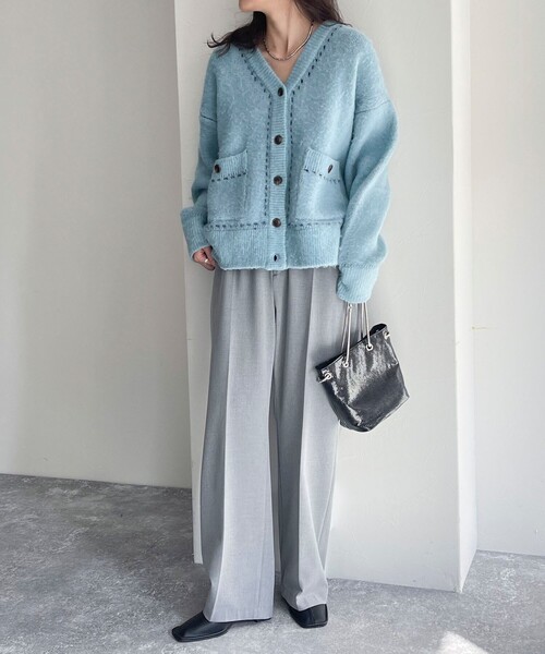 fredy emue（フレディエミュ）の「ふわふわ配色ミディ丈カーディガン（カーディガン/ボレロ・レディース・サックスブルー/アイボリー/グレー・38）」の21枚目の写真