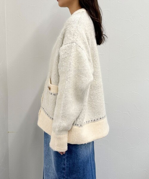 fredy emue（フレディエミュ）の「ふわふわ配色ミディ丈カーディガン（カーディガン/ボレロ・レディース・サックスブルー/アイボリー/グレー・38）」の20枚目の写真