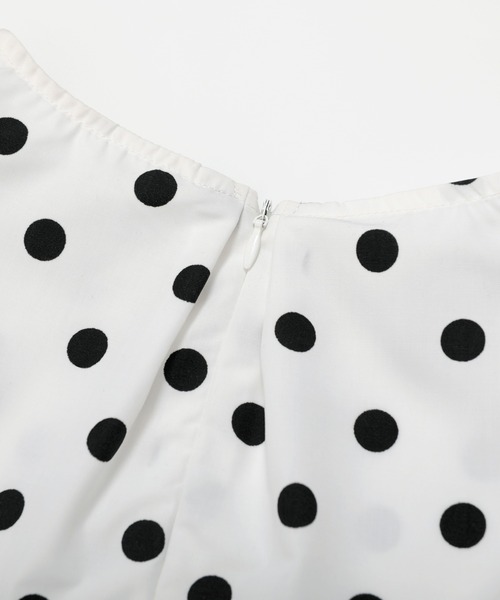 MERAKI（メラキ）の「ドットパフスリーブペプラムブラウス（シャツ/ブラウス・レディース・ブラック/ホワイト・FREE）」の8枚目の写真