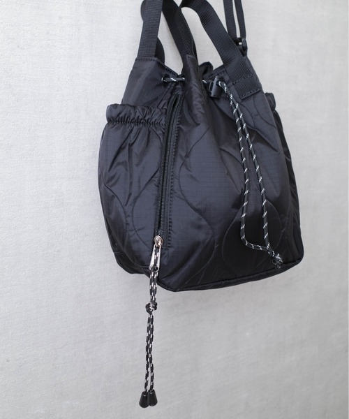 FREDRIK PACKERS(フレドリックパッカーズ)の「『FREDRIK PACKERS』 70D BLOOM SHOULDER QUILTING(ショルダーバッグ・レディース・ブラック/ダークベージュ・FREE)」の10枚目の写真