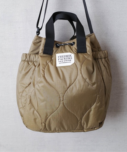 FREDRIK PACKERS(フレドリックパッカーズ)の「『FREDRIK PACKERS』 70D BLOOM SHOULDER QUILTING(ショルダーバッグ・レディース・ブラック/ダークベージュ・FREE)」の18枚目の写真
