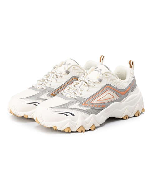 FILA（フィラ）の「OAKMONT TR v3（スニーカー・レディース・ホワイト×グレー/ホワイト系その他・25.0cm/24.0cm/29.0cm/28.0cm/27.0cm/26.0cm/23.0cm）」の9枚目の写真