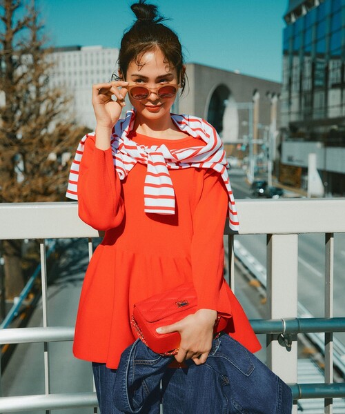 ANY SIS(エニィスィス)の「【洗える】スポンディッシュペプラム ニット(ニット/セーター・レディース・ネイビー系/ホワイト系2/オレンジ系/ブラック系2/ライトグリーン系/ブルー系・0)」の6枚目の写真