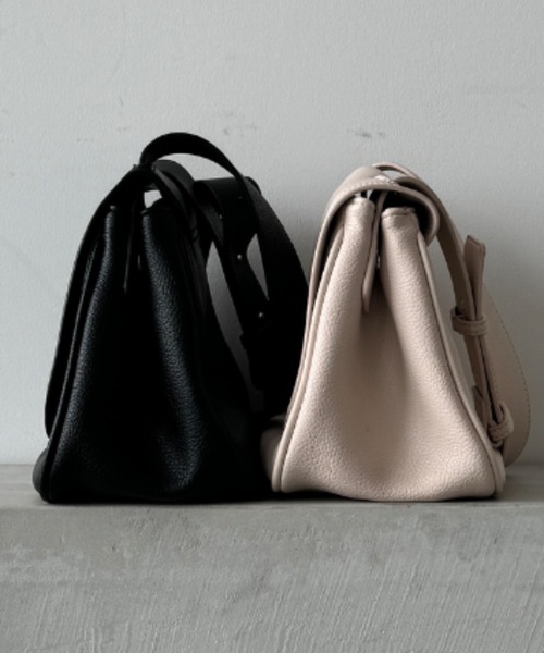 DFFUR.（ディフル）の「エコレザー2WAYショルダーバッグ（ショルダーバッグ・レディース・アイボリー/ブラック・FREE）」の14枚目の写真