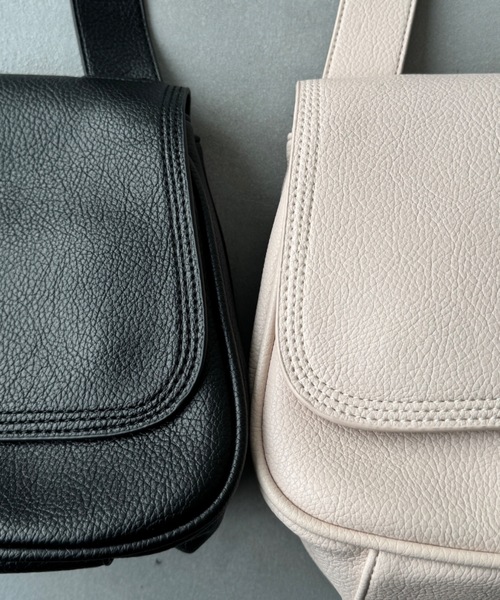 DFFUR.（ディフル）の「エコレザー2WAYショルダーバッグ（ショルダーバッグ・レディース・アイボリー/ブラック・FREE）」の19枚目の写真