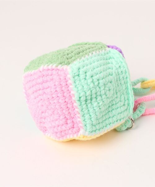 an meets zakka(アンミツザッカ)の「an meets zakka クレイジーカラフルニットショルダーバッグ(ショルダーバッグ・レディース・A/B・ONESIZE)」の4枚目の写真