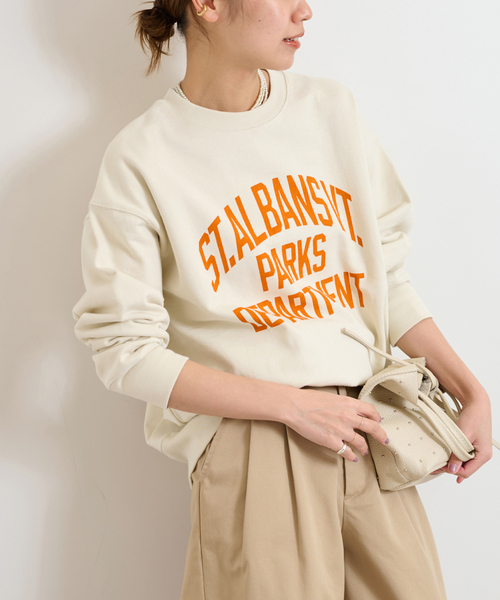 JOURNAL STANDARD relume（ジャーナルスタンダード　レリューム）の「《追加》ST.ALBANSロゴスウェット（スウェット・レディース・ネイビー/グレー/アイボリー・FREE）」の2枚目の写真