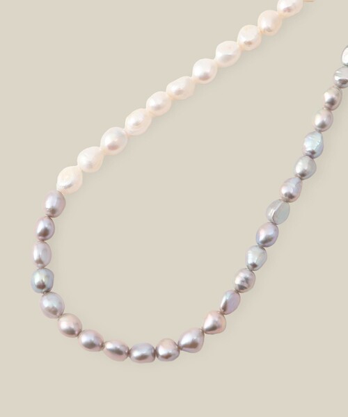ROPE'（ロペ）の「グラデーションパールショートネックレス（ネックレス・レディース・ブルー系その他4・FREE）」の2枚目の写真