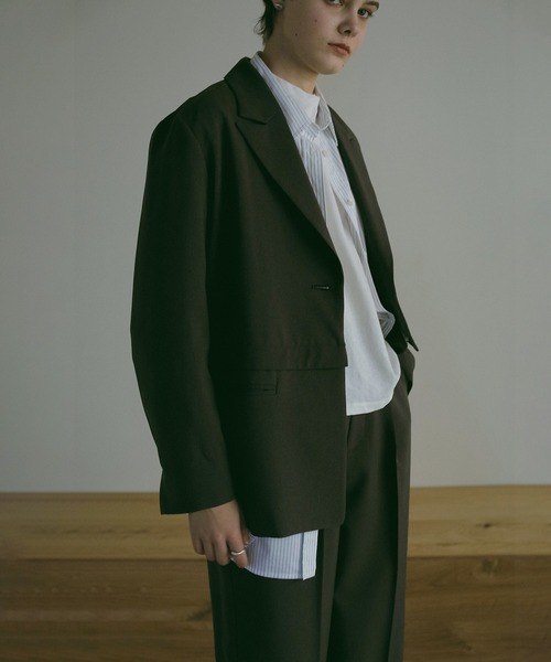 MANOF(マノフ)の「2WAY ZIP JACKET(テーラードジャケット・レディース・グリーン系その他/チャコールグレー・S/M)」の6枚目の写真