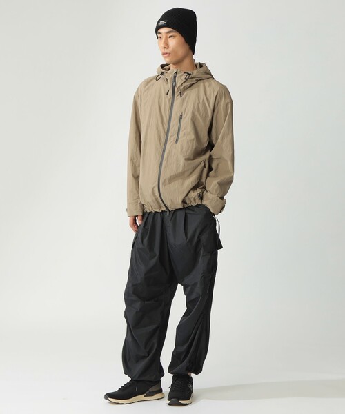 ECOALF(エコアルフ)の「ACT ナイロンリップ パーカー UNISEX 【日本限定】(マウンテンパーカー・レディース・グリーン系その他3/ブラック・S/M)」の8枚目の写真