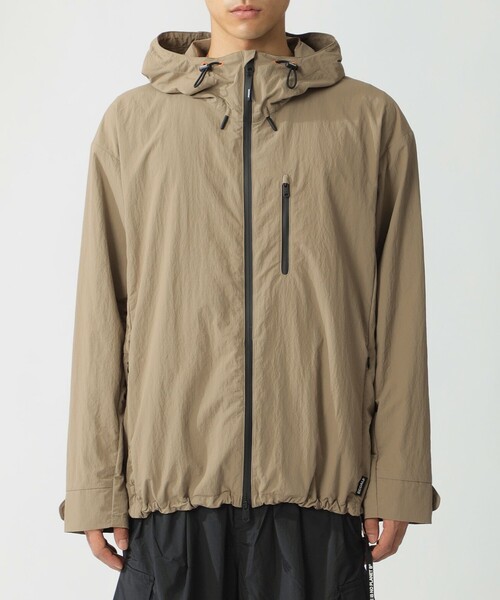 ECOALF(エコアルフ)の「ACT ナイロンリップ パーカー UNISEX 【日本限定】(マウンテンパーカー・レディース・グリーン系その他3/ブラック・S/M)」の9枚目の写真