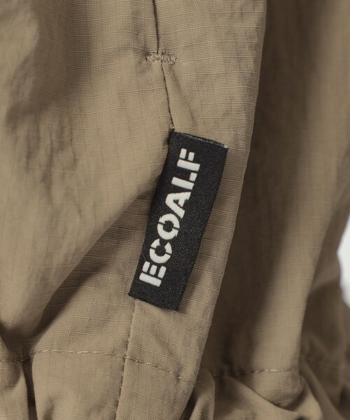 ECOALF(エコアルフ)の「ACT ナイロンリップ パーカー UNISEX 【日本限定】(マウンテンパーカー・レディース・グリーン系その他3/ブラック・S/M)」の18枚目の写真