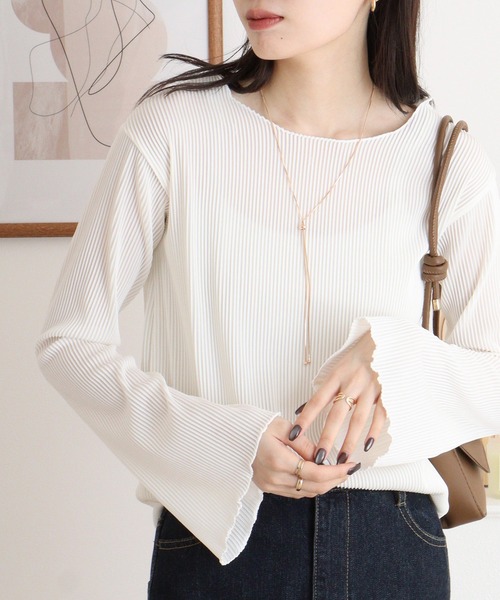 atONE(アットワン)の「カットフレア袖プリーツメロープルオーバー(Tシャツ/カットソー・レディース・グリーン/アイボリー/グレー系その他/ブラック/ブルー・F)」の7枚目の写真