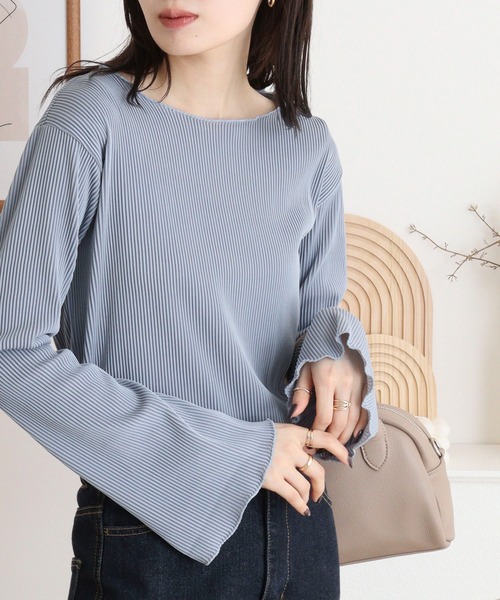 atONE(アットワン)の「カットフレア袖プリーツメロープルオーバー(Tシャツ/カットソー・レディース・グリーン/アイボリー/グレー系その他/ブラック/ブルー・F)」の20枚目の写真