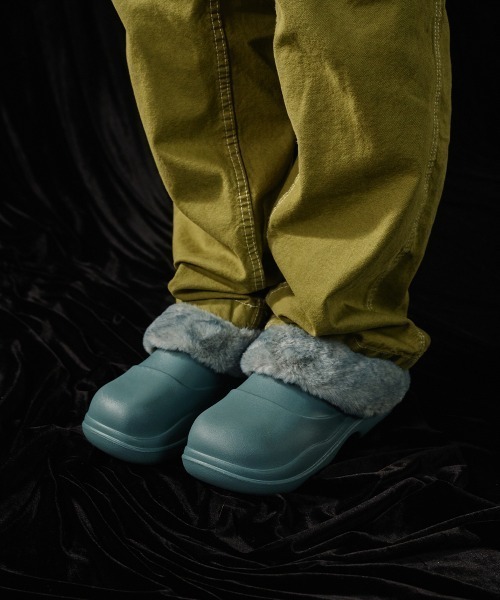 ROCKFISH WEATHERWEAR(ロックフィッシュウェザーウェア)の「HAYDEN FUR COLLAR GLOG(サンダル・レディース・グリーン/ホワイト/ブルー/モカ/ピンク/イエロー/ブラック・23.0cm/25.0cm/24.0cm)」の6枚目の写真